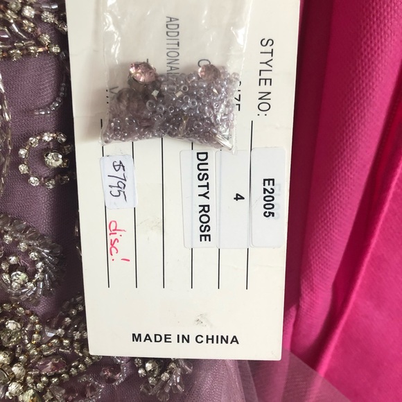 NWT Isabelle’s Bridal - Bride/Prom Dress - Picture 4 of 11